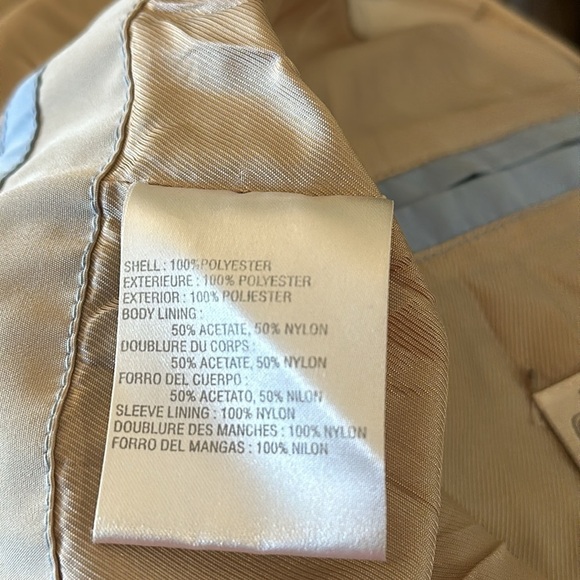 Women’s Liz Claiborne Tan Polyester Hooded Windbreaker Rain Jacket Size Small - Picture 12 of 13